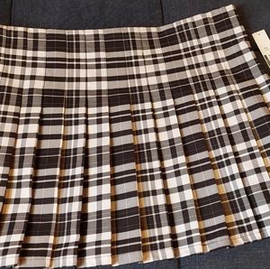 Black & White No Boundaries size XXL pleated mini skirt